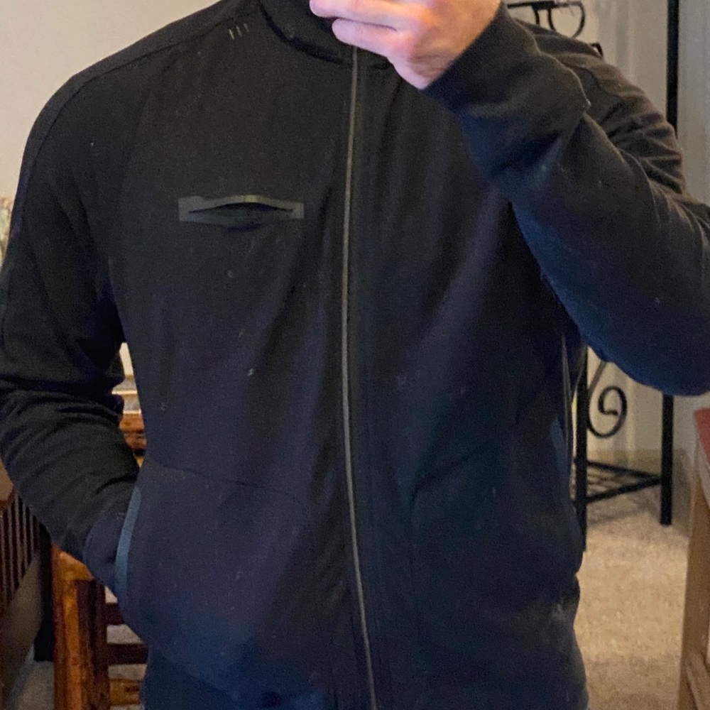 Lululemon men’s large jacket